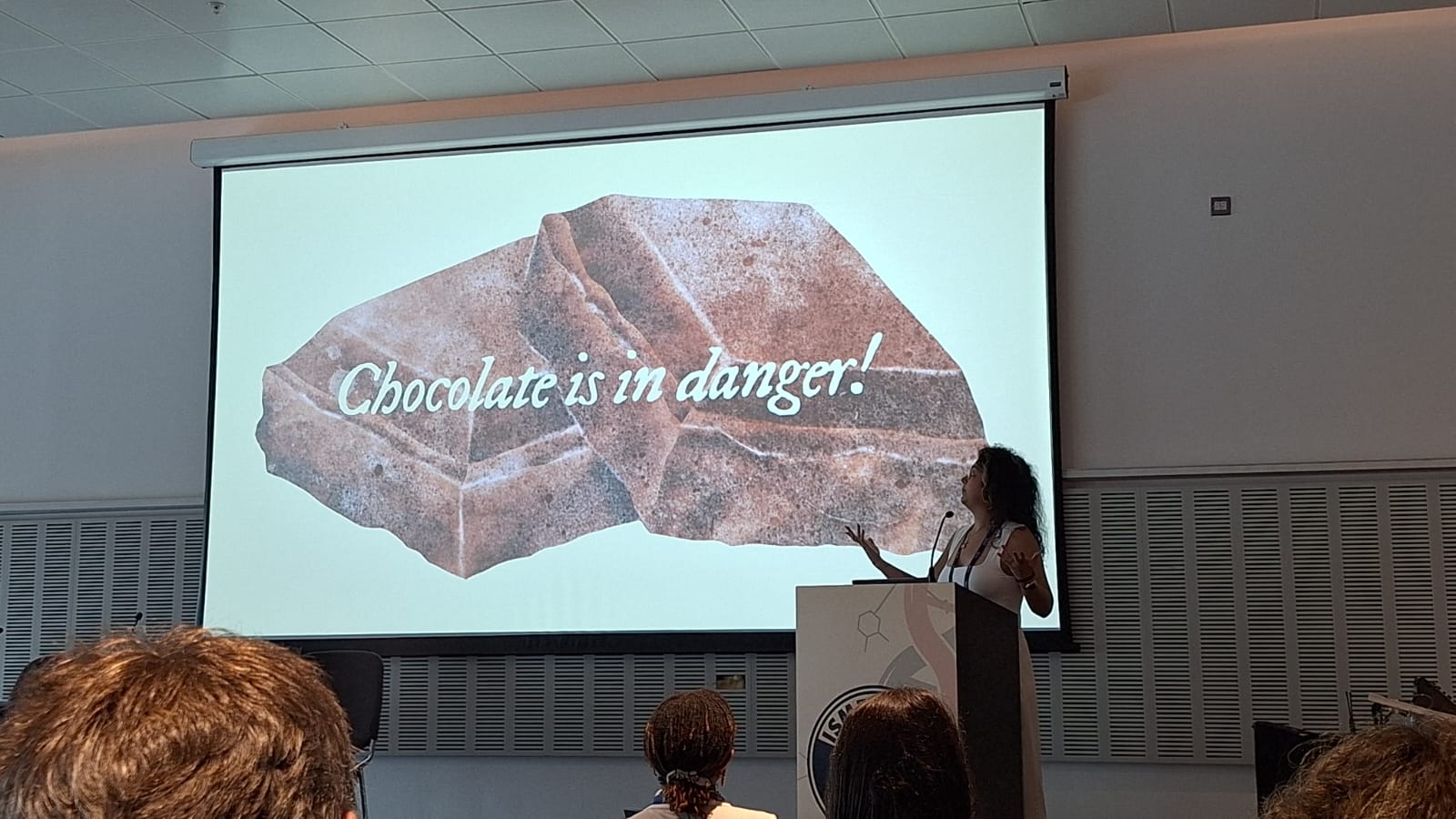 Isabella Gallego Rendon Presenting her master results at ISMB 2025